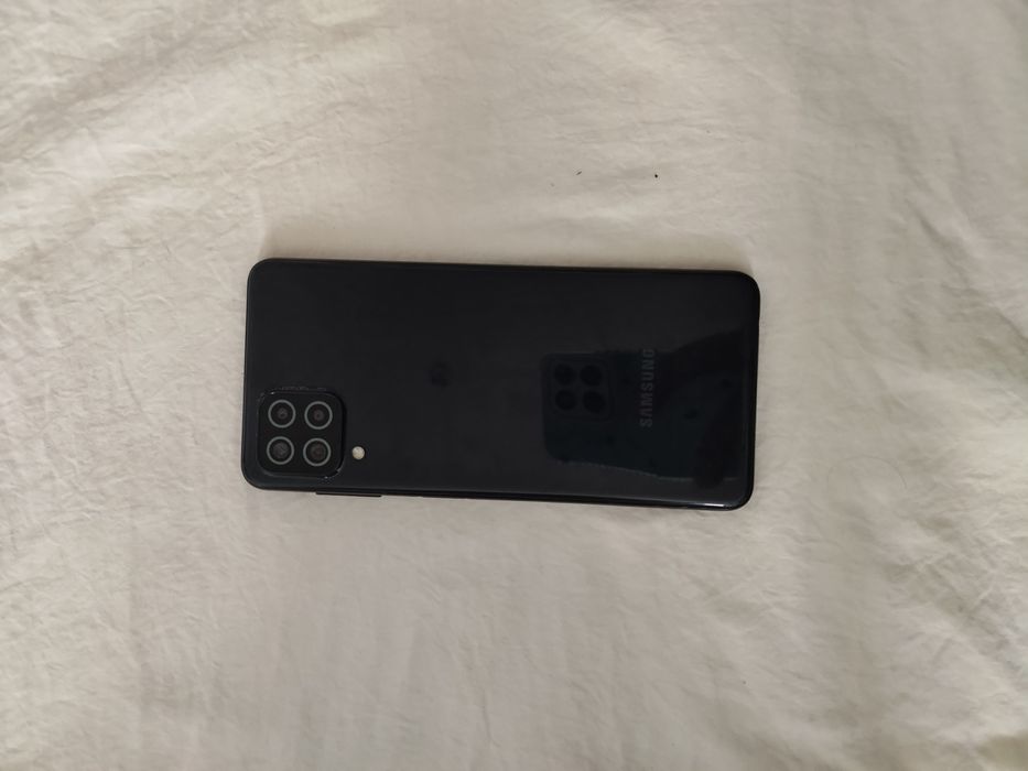 Самсунг А 22/64 телефон