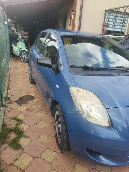 Autoturism Toyota Yaris