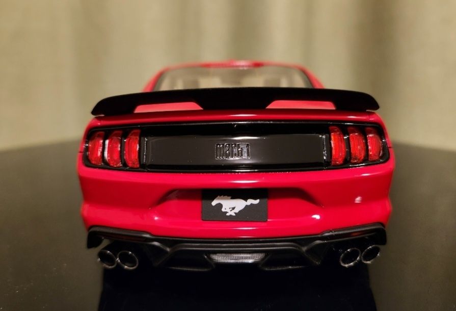 Macheta scara 1/18 Gt Spirit Ford Mustang