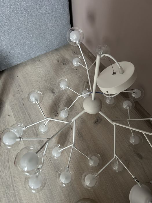 Продам красивую люстру.