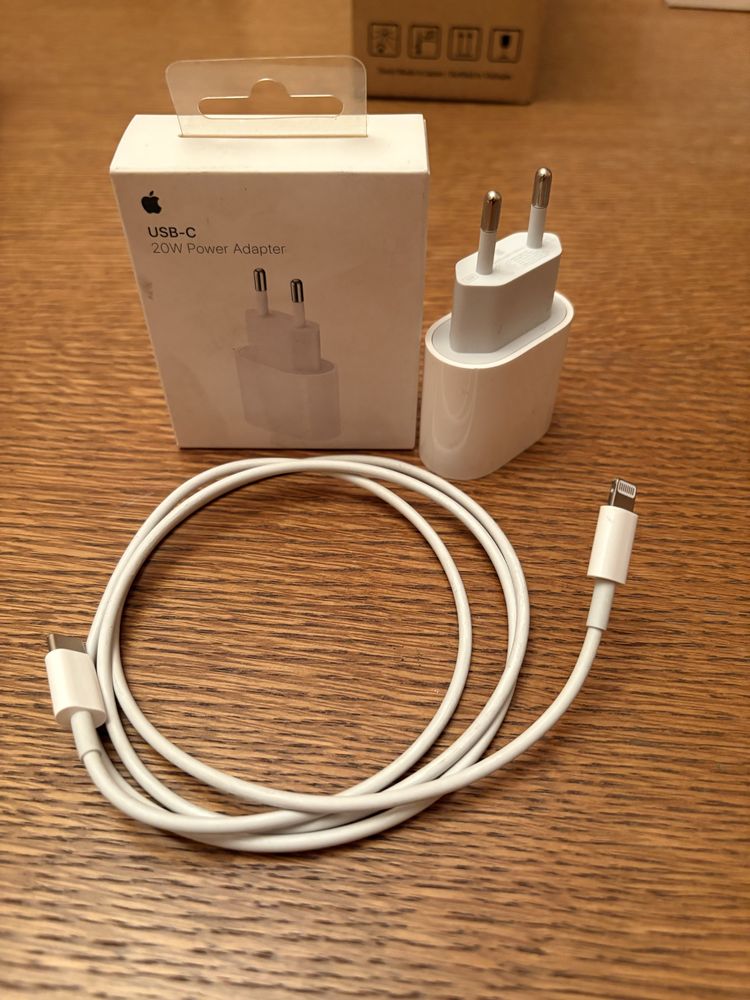Продам Adapter Iphone