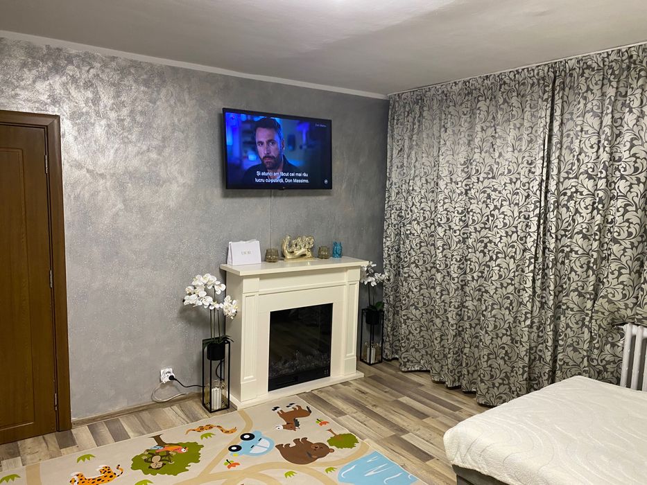 Apartament Semidecomandat RegimHotelier