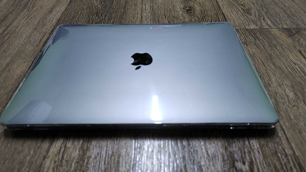Лаптоп Mac Book Pro A2251, i5,16 RAM, 1Tb