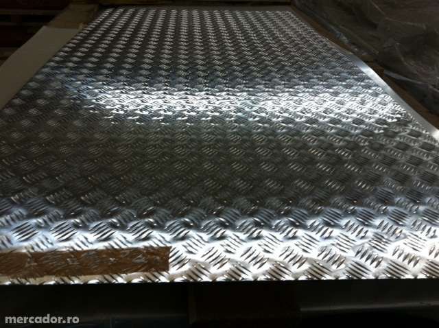 Tabla striata stea si 5 bare