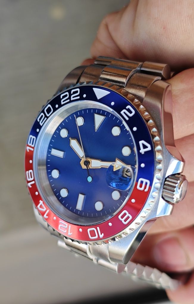 Наручные часы Seiko. Хомаж Rolex Submariner.