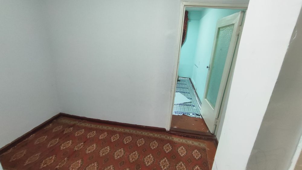 1 каватда жойлашган 2 хонали квартира тезда сотилади. Дом ветренний кв