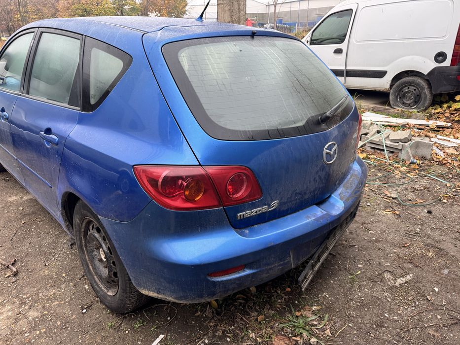 На Части Мазда 3