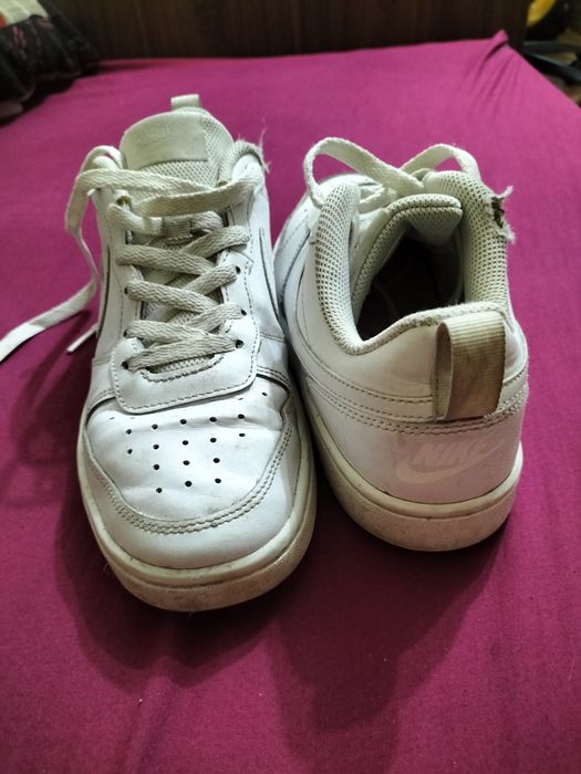 Adidași Nike mărimea 38,5