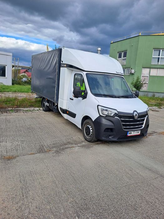 Autoutilitara Renault Master cu 2 paturi