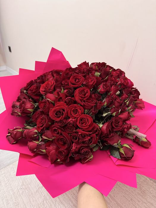 101 роза красный