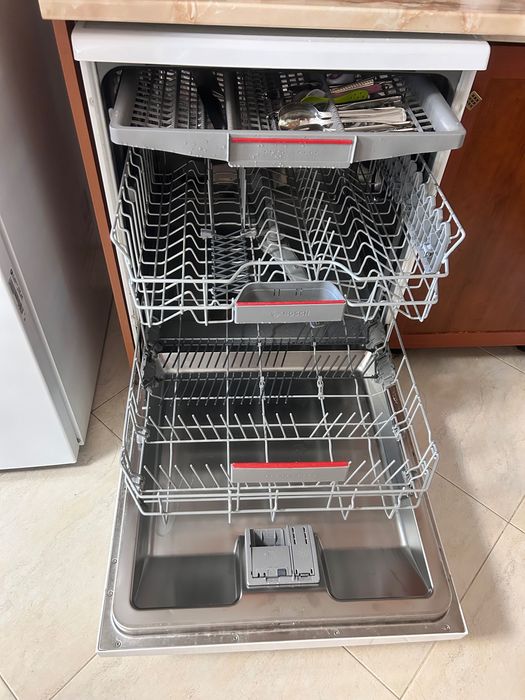 Миялна машина Bosch Serie 4 Silence – почти нова, оставаща 3г гаранция