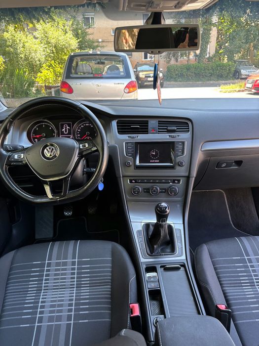 Vând Golf 7 2015