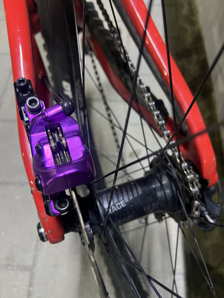 Santa cruz v10.8 2024 не е commencal specialized forbiden propain
