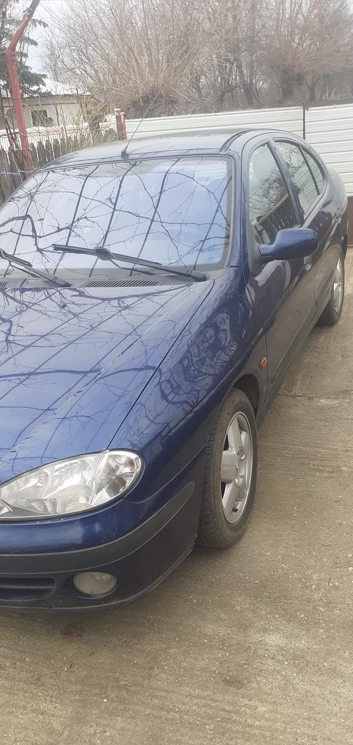 Vând  Renault Megane