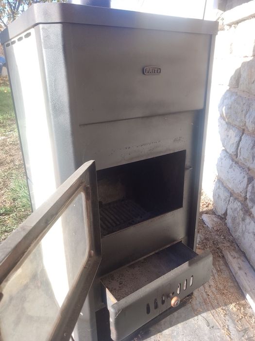 Камина на твърдо гориво с водна риза 13 kW Прити S3 W13