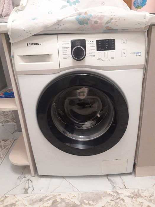 Прдаю стиральную машину самсунг 6кг