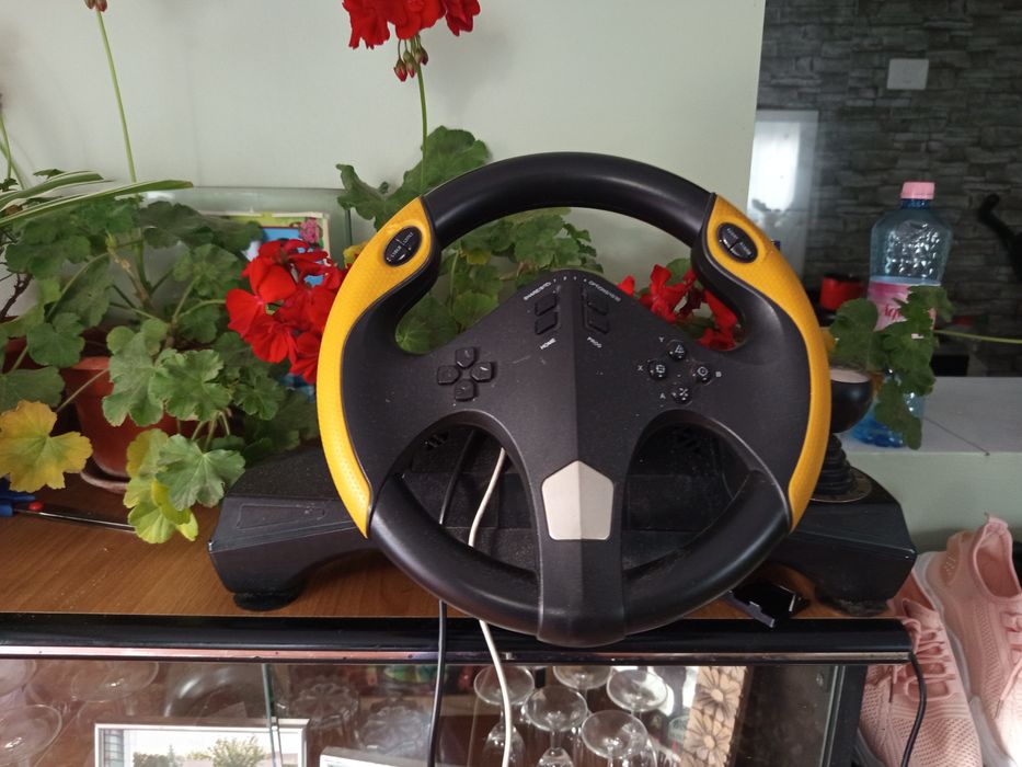 Volan cu schimbător și pedale myria și forza Horizon