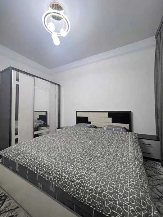 Сдаётся кв. в Мирзо-Улугбекском районе 3/4/9. Адрес: Карасув-6 627*