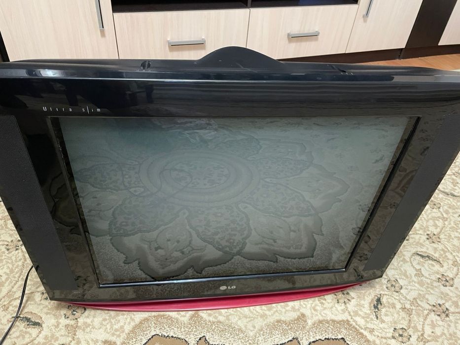 Продам телевизор LG в отличнгм состоянии