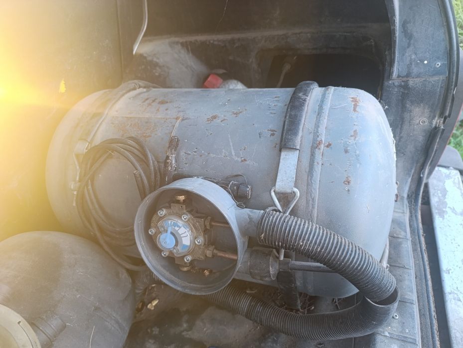 Продавам Lada Niva