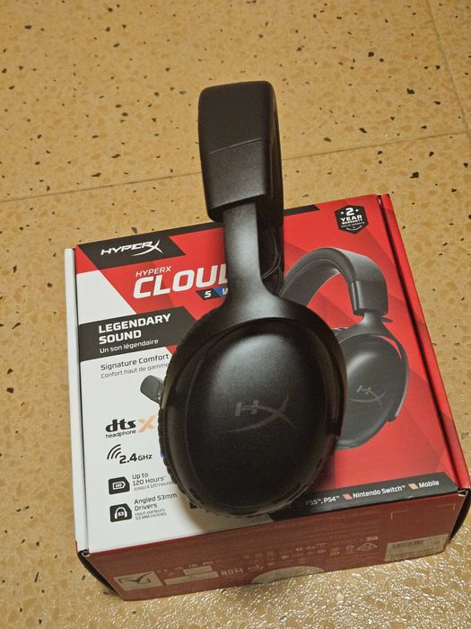 Безжични геймърски слушалки HyperX Cloud III S