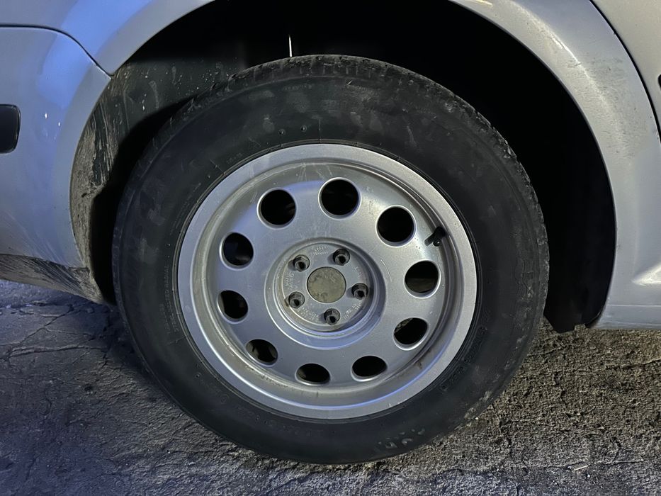 Телефонни шайби 5х100 15цола с гуми