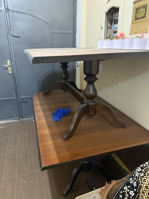 стол продается недорого