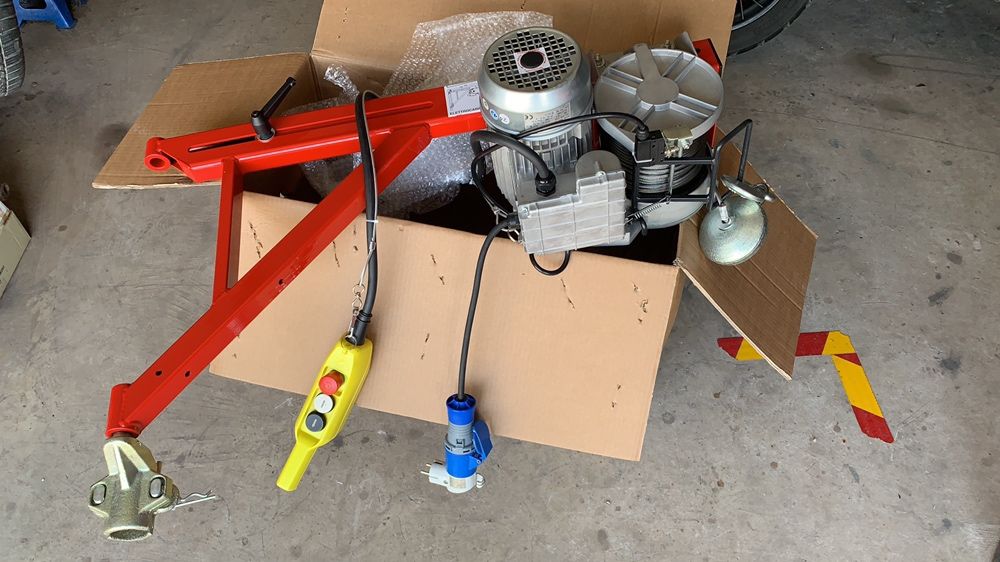 vand sau inchiriez palan electric santier