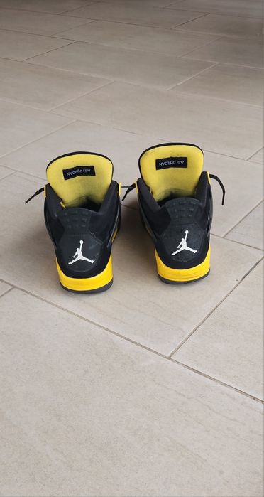 Jordan 4 Yellow Thunder