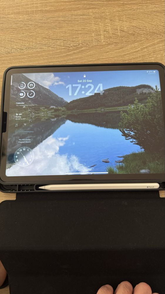 Продавам iPad Air 5th Gen WiFi 64GB+ Apple pencil 2nd gen