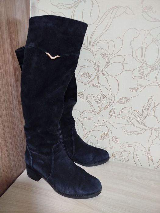 Продам сапоги натуральная замша и мех, р-р 40 40