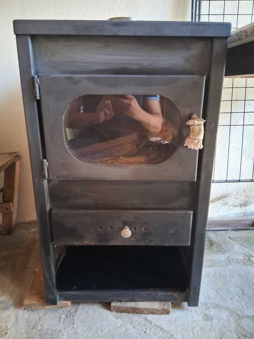 Продавам печка тип камина