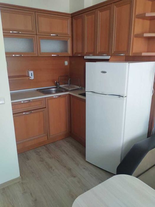 Продава се Двустаен апартамент в с. Шкорпиловци, Област Варна - 64 кв.м за 1051 €/кв.м - Снимка #3
