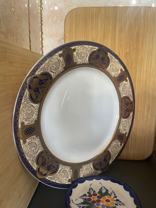Продам сервиз Karosa france