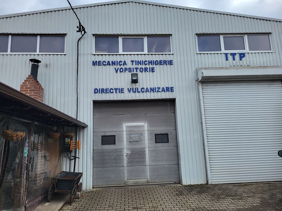 Service Auto inchiriaza spatiu Service compus din 3 elevatoare