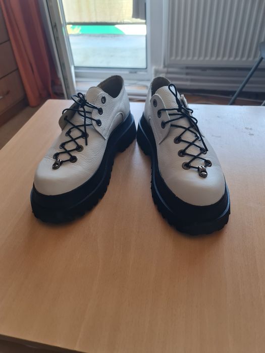 Pantofi de piele Benvenuti