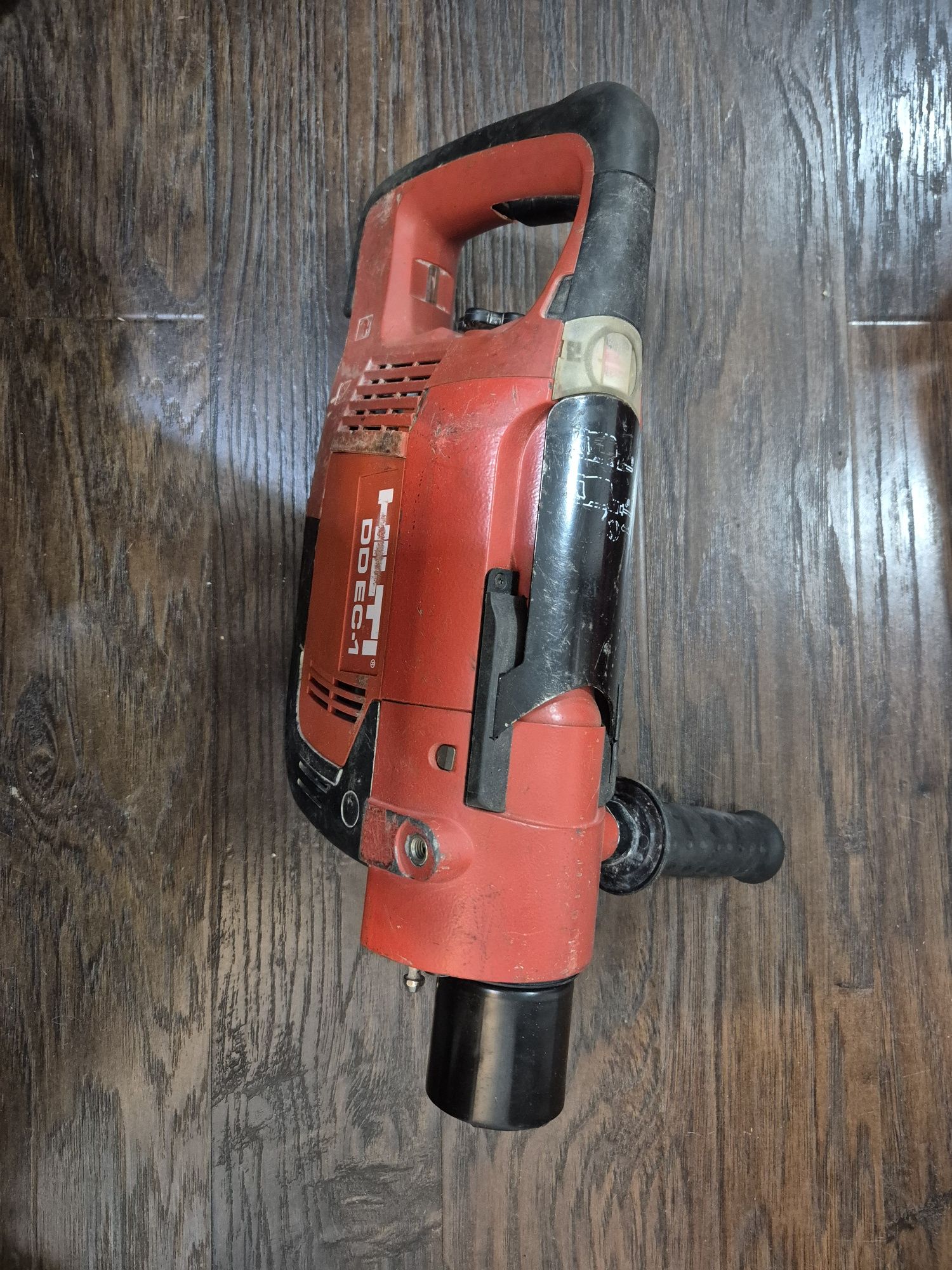 Mașină pentru carotat Hilti DDEC-1