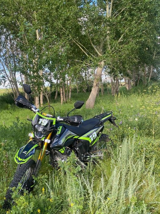 Продам мотоцикл Jebe 19