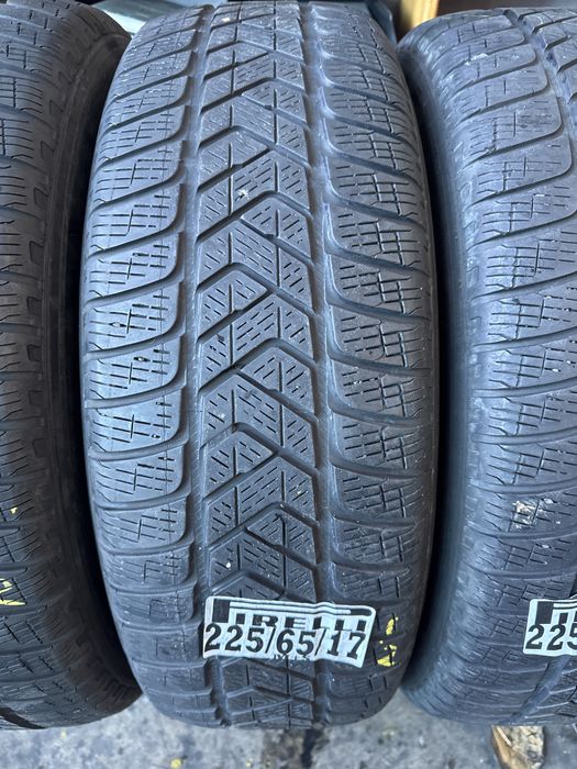 225/65/17 Pirelli M+S