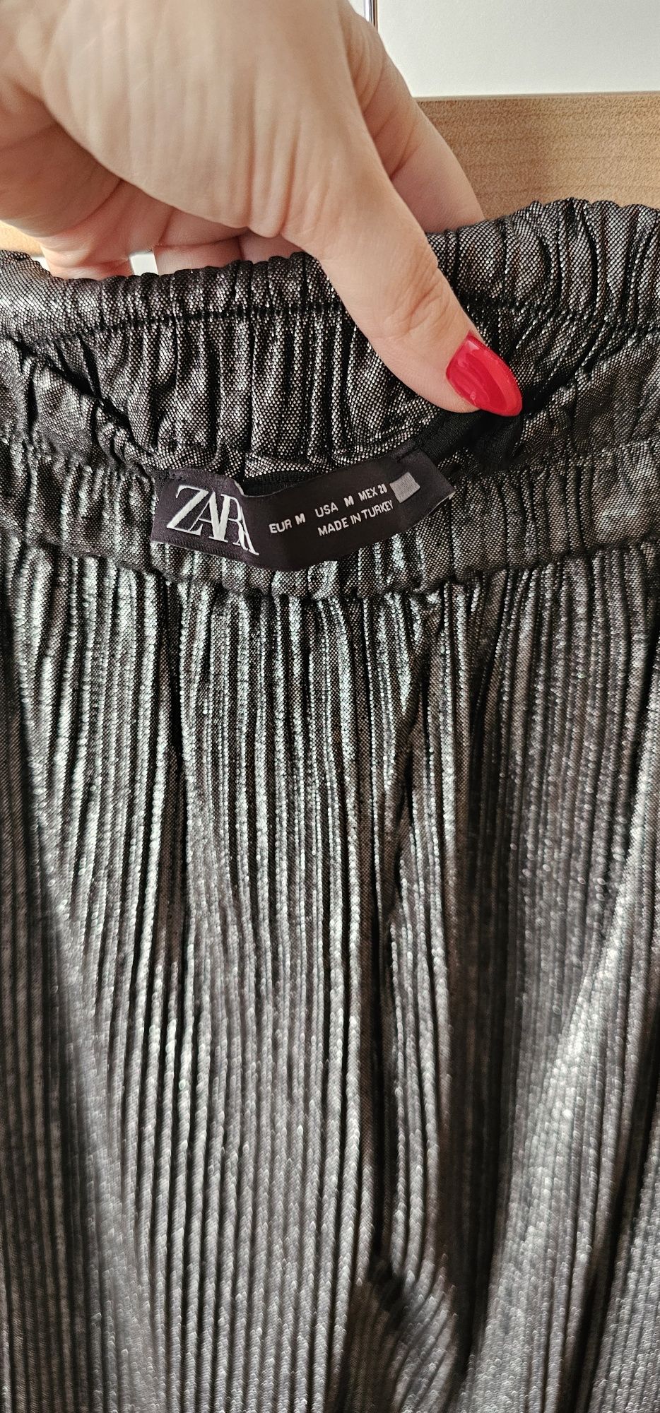 Панталон Zara в цвят стомана/тъмно сребро