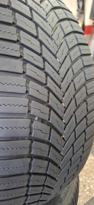 2бр. 225/45/17 Bridgestone 6mm грайфер, дот 22г. Безплатен монтаж