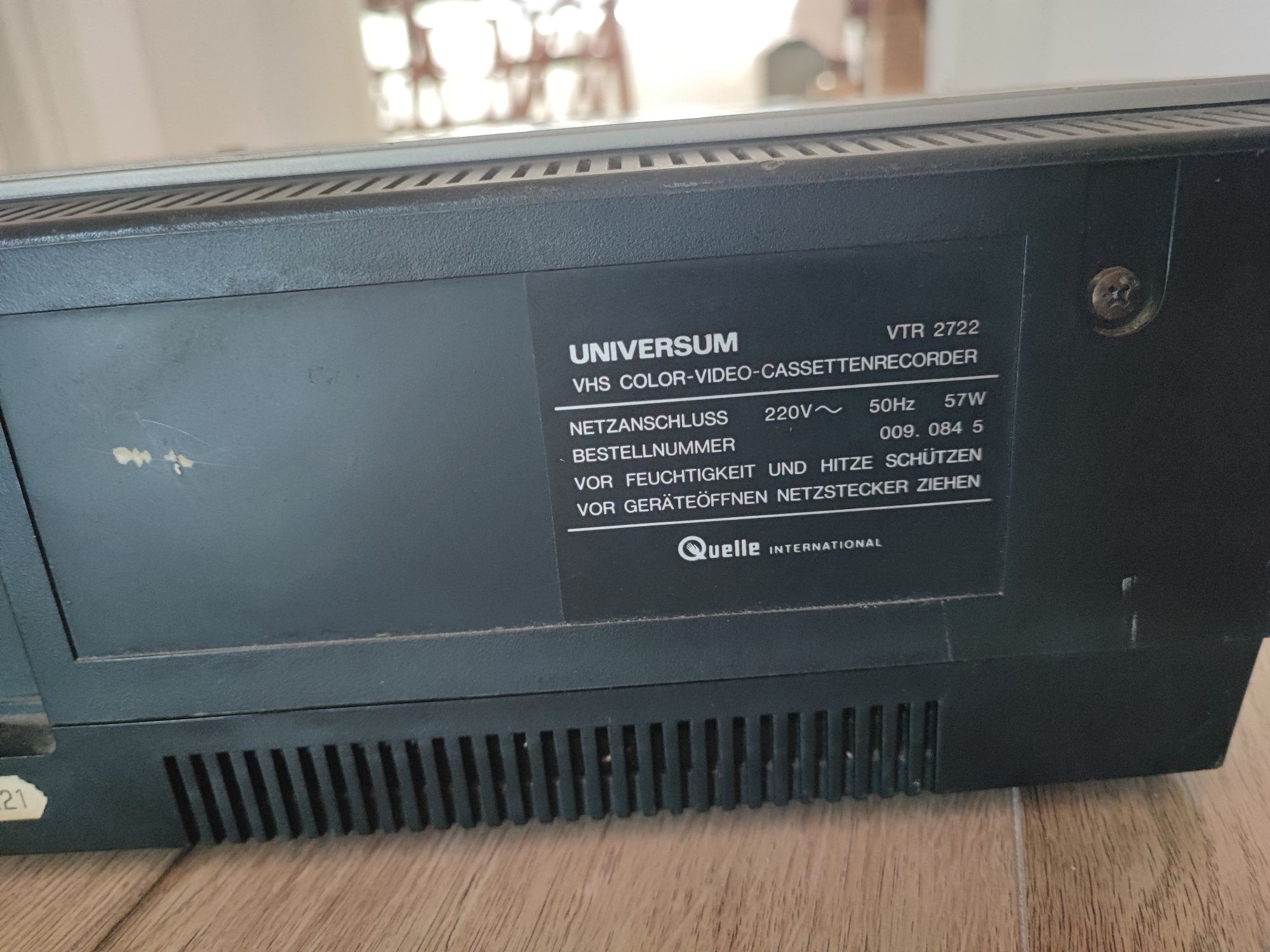 Video recorder VHS Universum