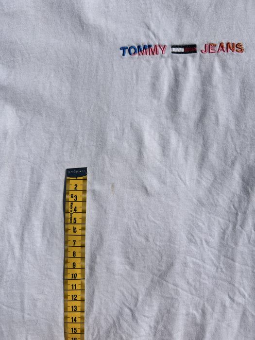 Crop top dama Tommy Jeans tricou cu broderie Hilfiger alb marimea S