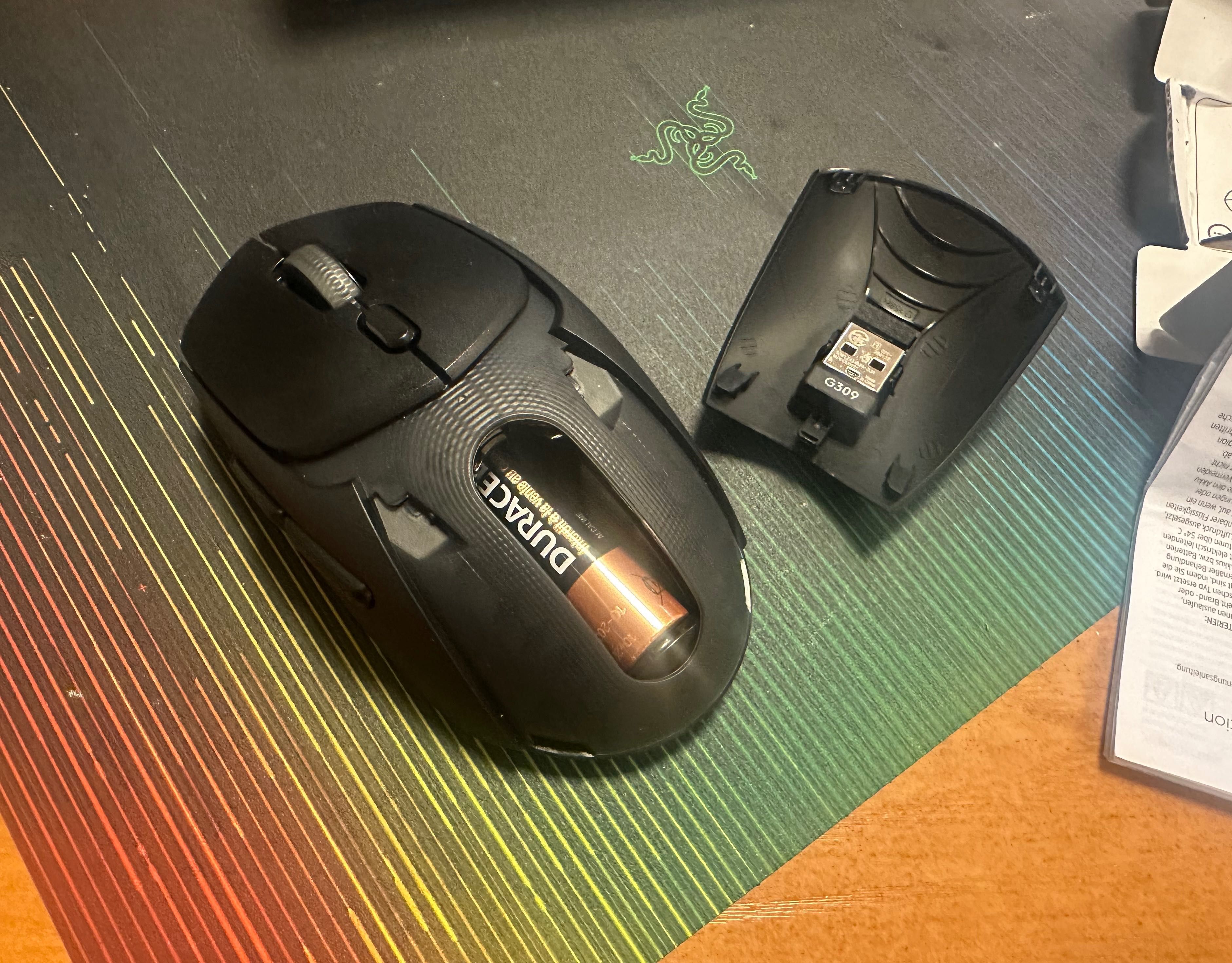 Logitech G309 Lightspeed - мишка като нова