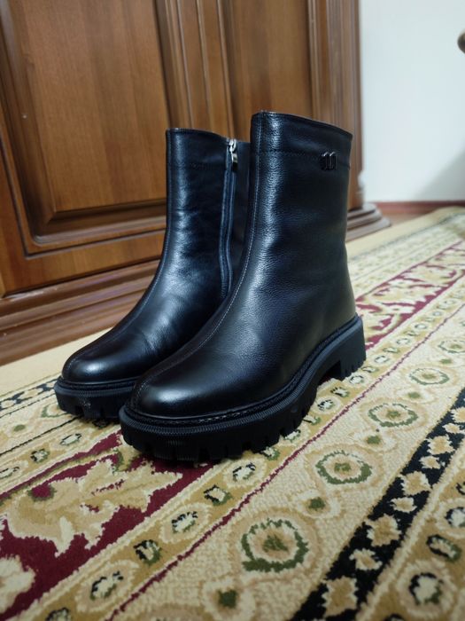 Женские зимние полуботинки размер 39 подходит на 38