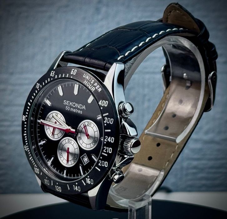 Продавам оригинален часовник Sekonda  – спортен, елегантен, стилен