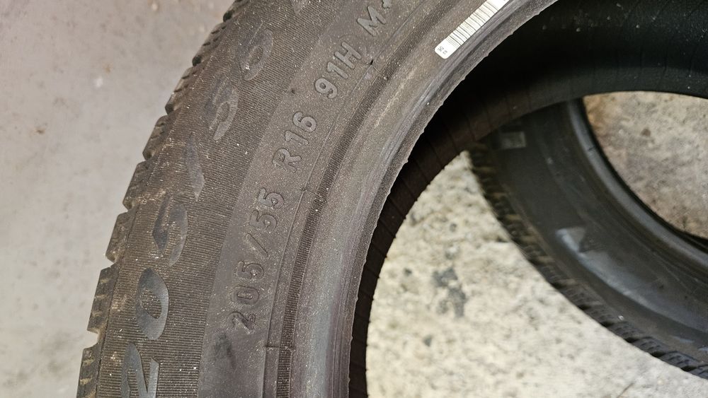 2бр гуми 205 55 16 пирели