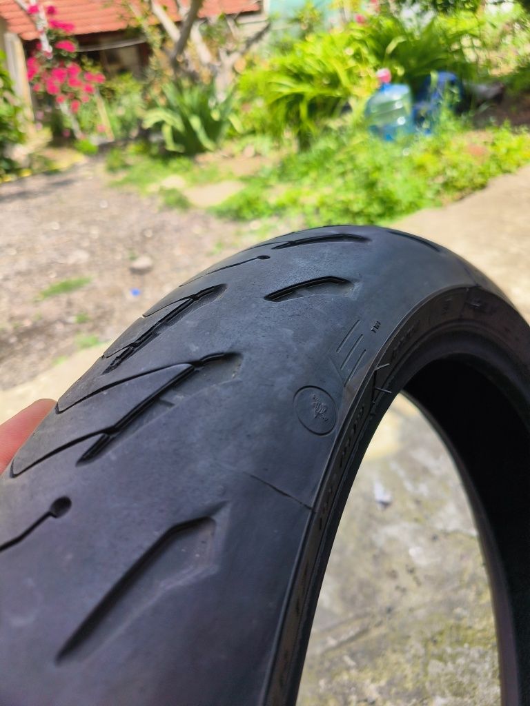 Michelin Road 5 120/70/17