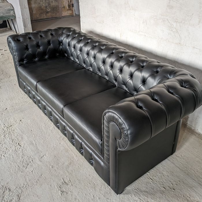 Диван Честер трёхместный