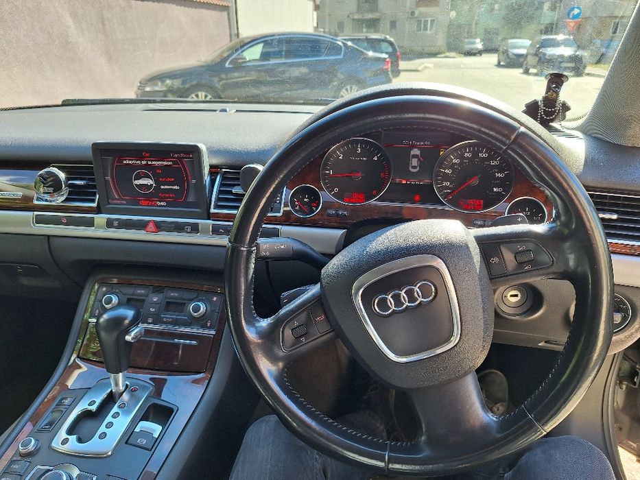 Audi A8 2007 3.0 dreapta